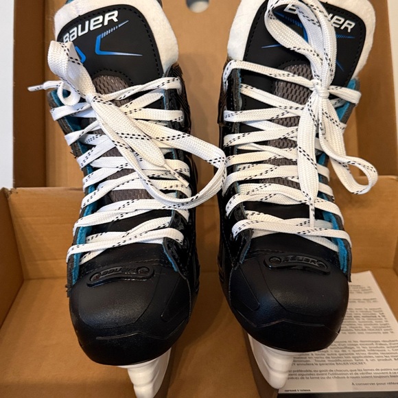 Bauer XLP Youth Ice Hockey Skates *New* - Picture 3 of 7